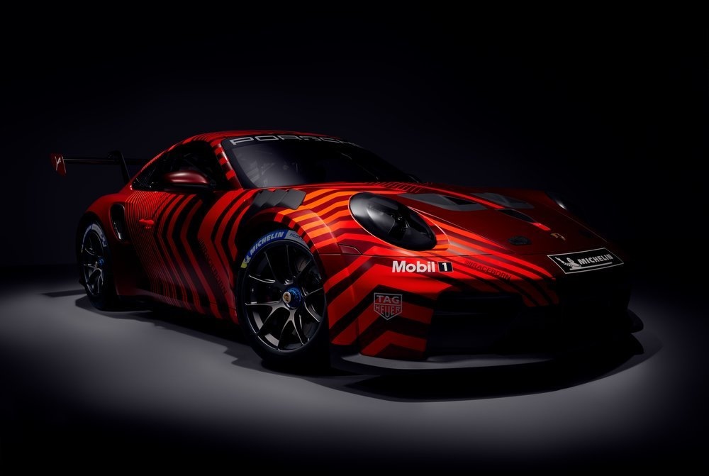 New Porsche 911 Cup car breaks cover