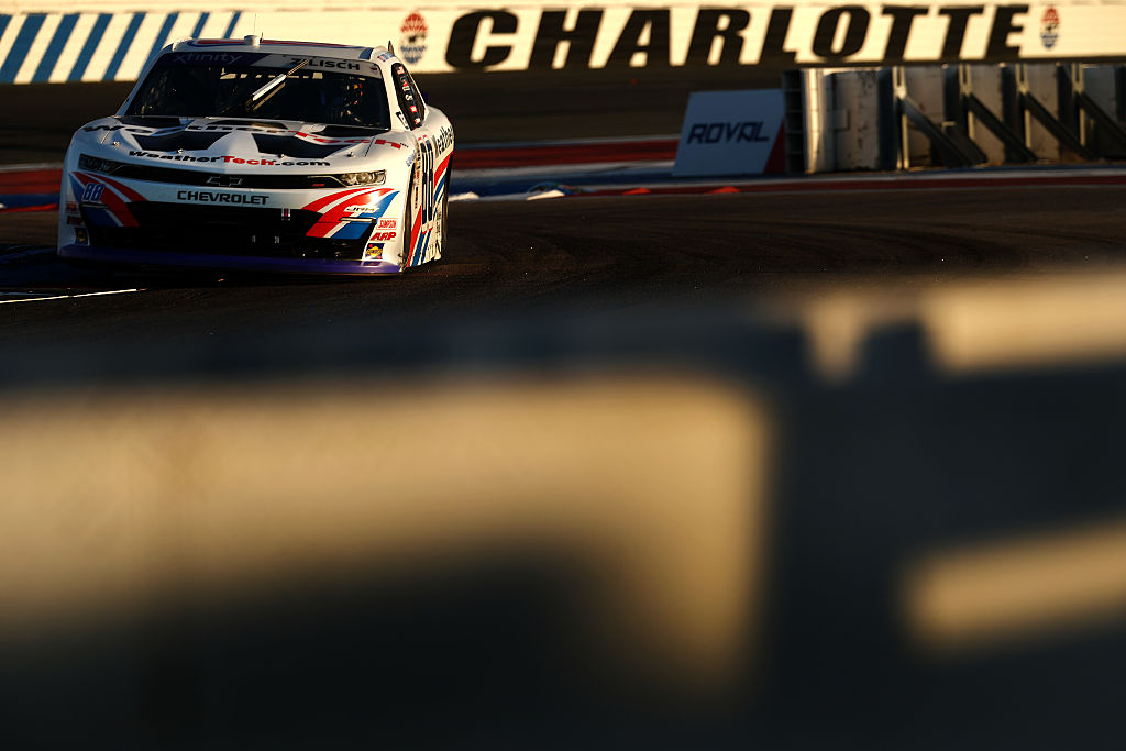 Zilisch gets 10th season win as all four JRM cars advance in Xfinity playoffs