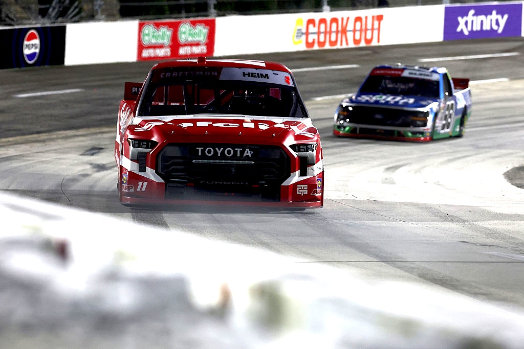 Heim wins record 11th Truck race in dramatic Martinsville elimination event