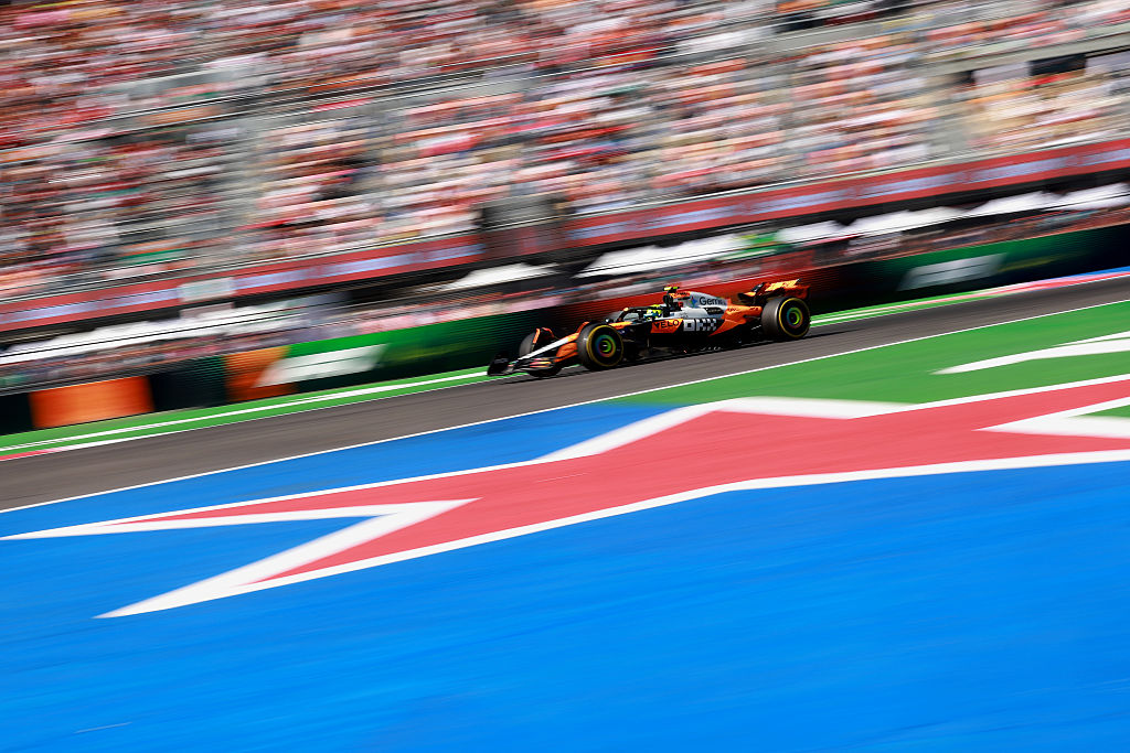 Norris vaults to title lead after domination in Mexico City