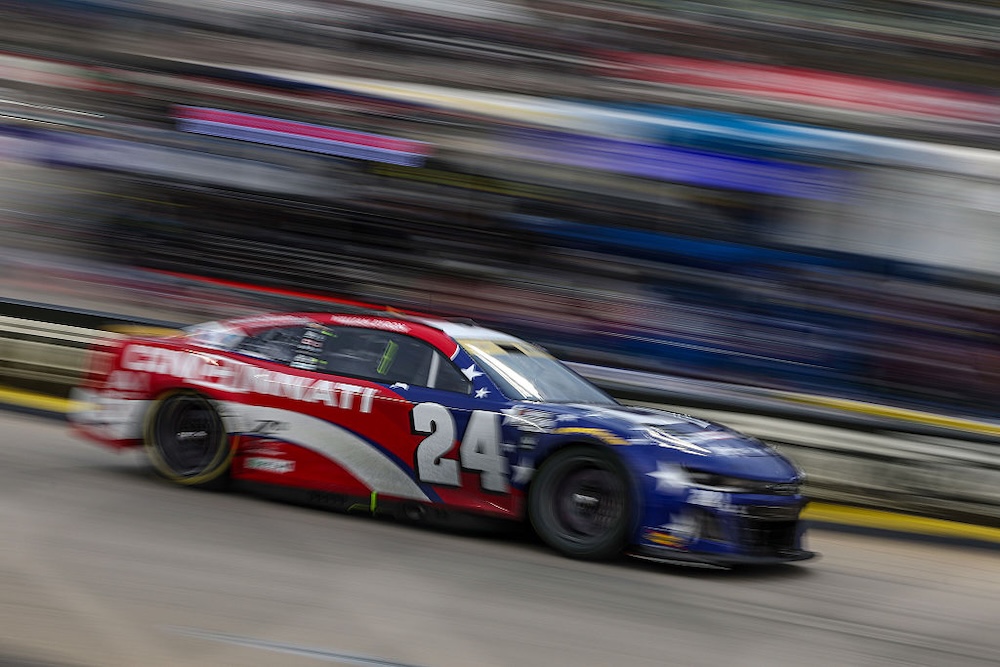 Clash of the titans for NASCAR's title fight