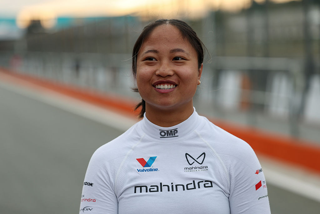 Chambers tops Formula E female driver test