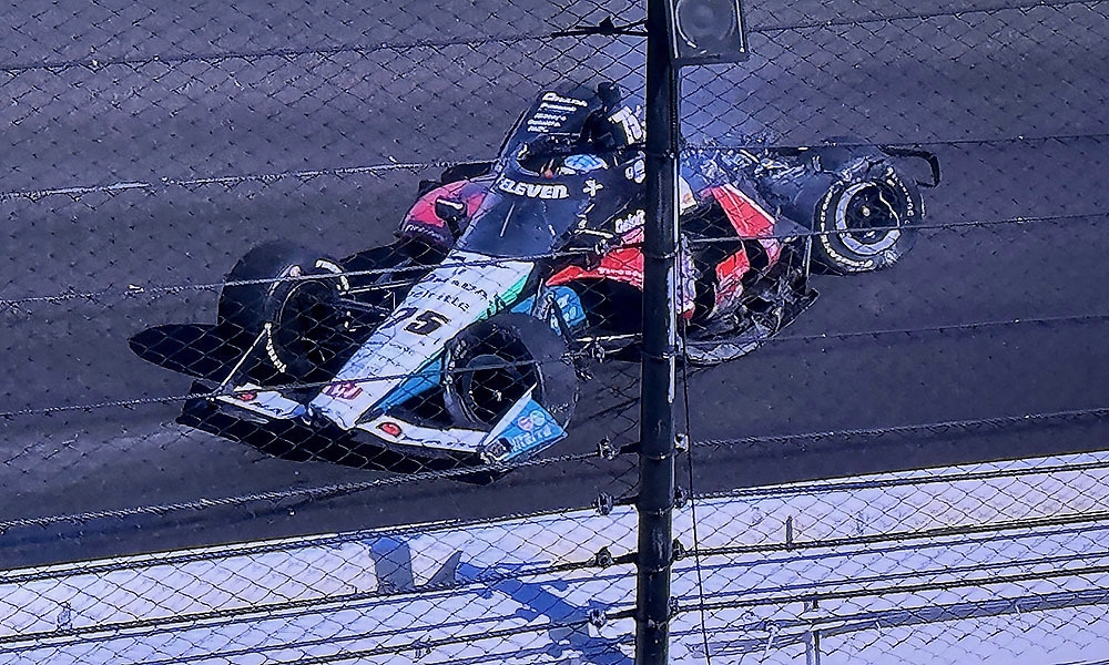 Sato hammers Turn 1 wall at Indy test