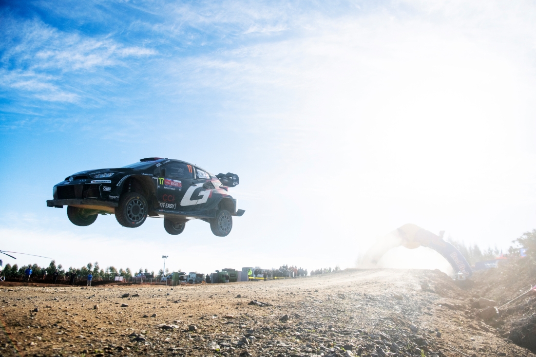 Rally Chile win puts Ogier in WRC points lead; Solberg clinches WRC2 title